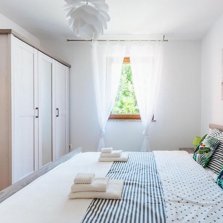 אופטיה Downtown Apartments Dorian And Nadia מראה חיצוני תמונה