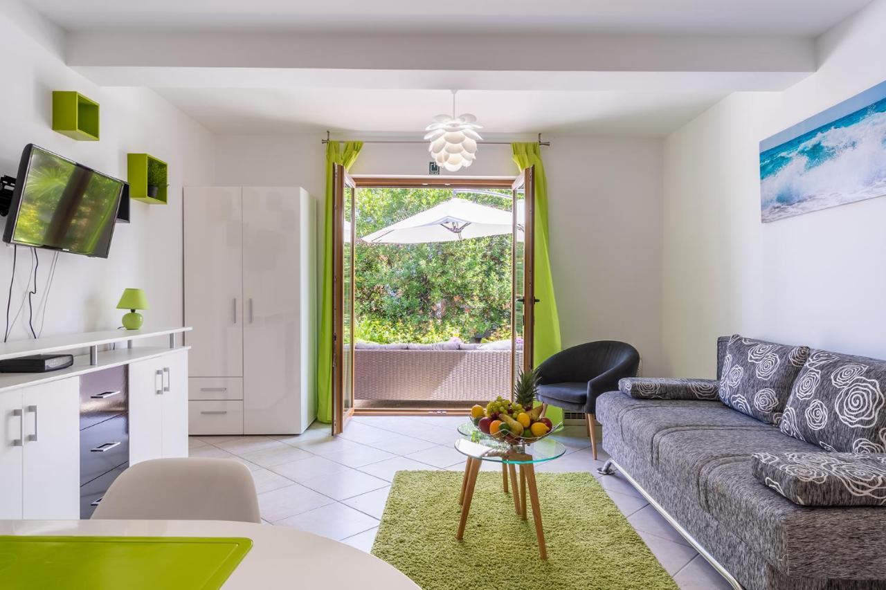 אופטיה Downtown Apartments Dorian And Nadia מראה חיצוני תמונה