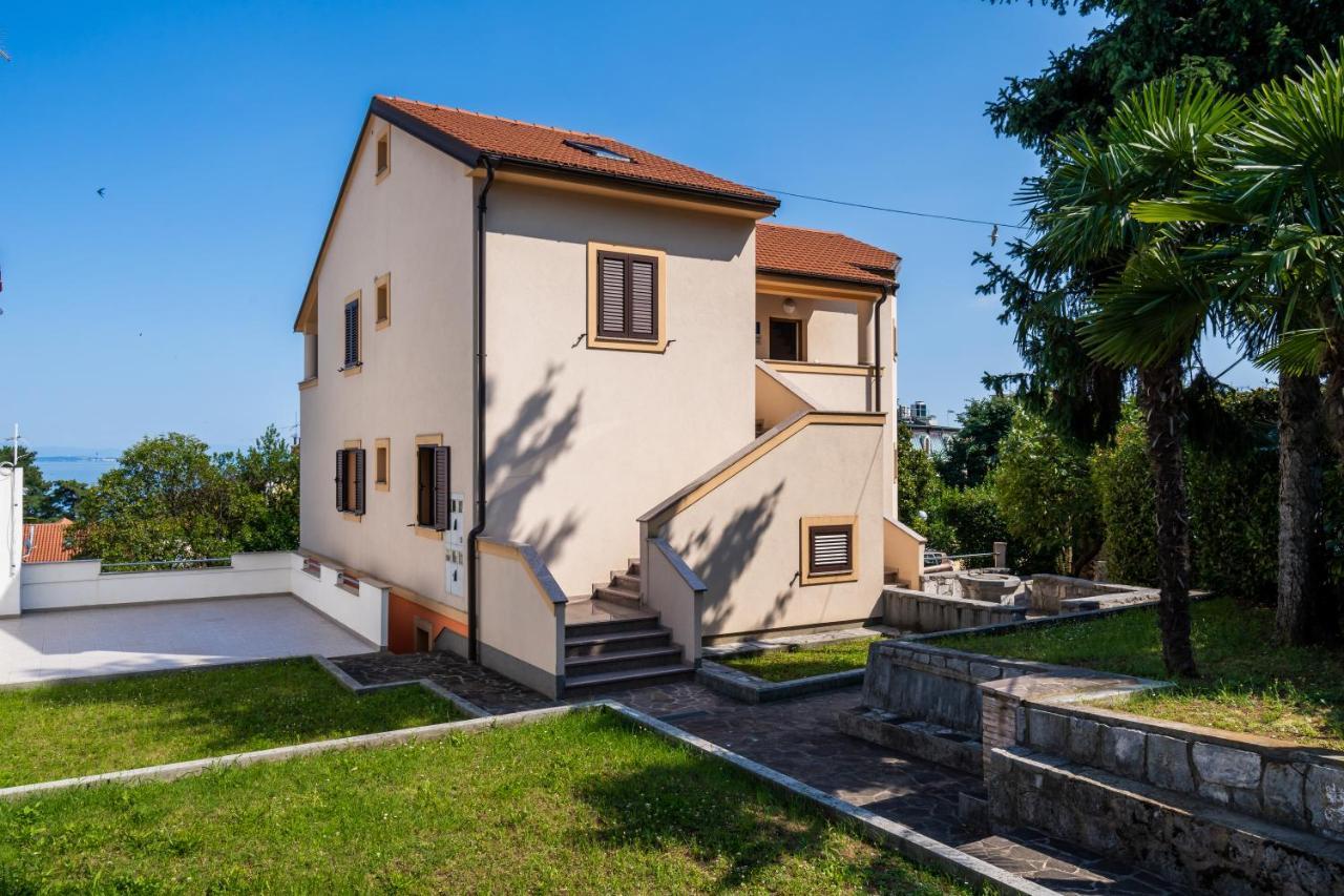 אופטיה Downtown Apartments Dorian And Nadia מראה חיצוני תמונה