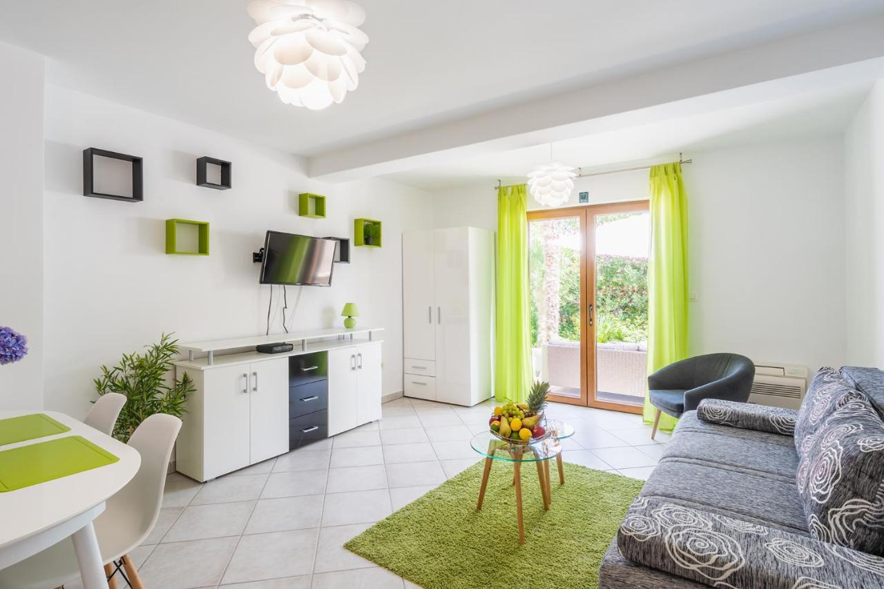 אופטיה Downtown Apartments Dorian And Nadia מראה חיצוני תמונה